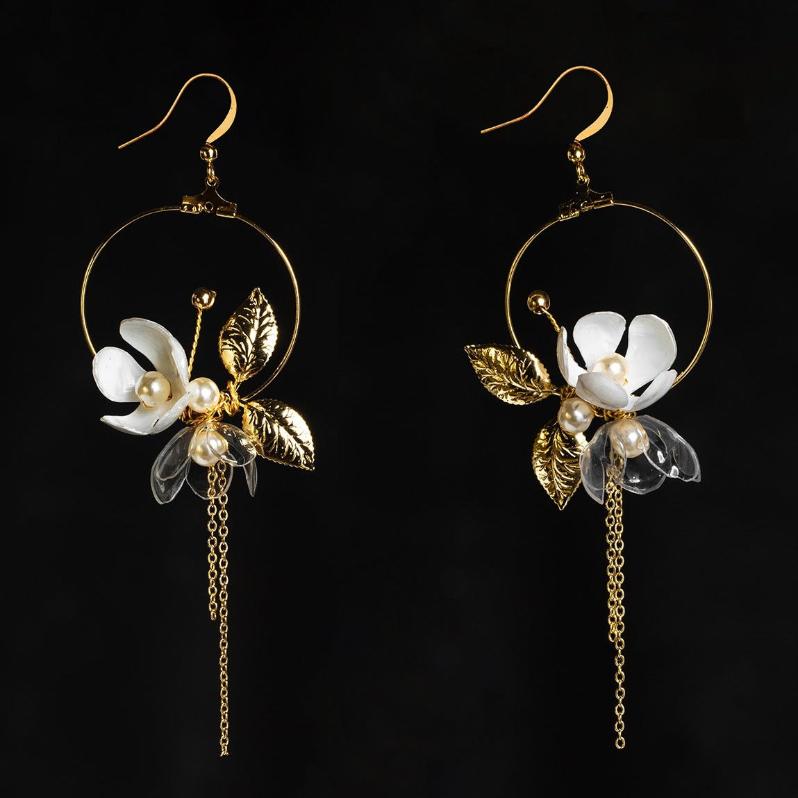 Zarte florale Mondohrringe - Delicate Floral Moon Earrings-3