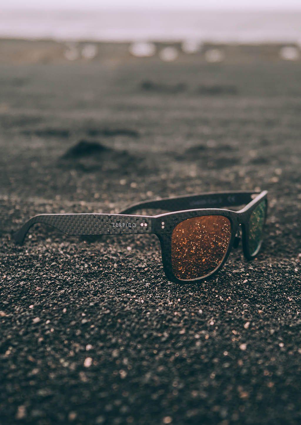 Fibrous V4 Wayfarer - Carbon Fiber Sunglasses-11