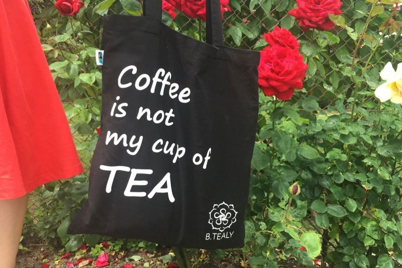 The Black Bag - Schwarze Tragetasche-0