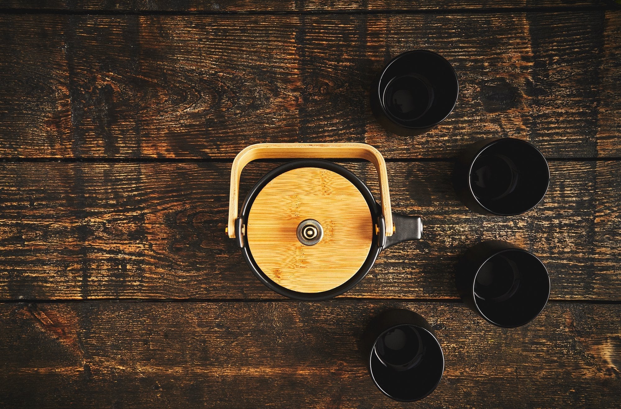 The Eichu Tee-Set aus schwarzer Keramik-0