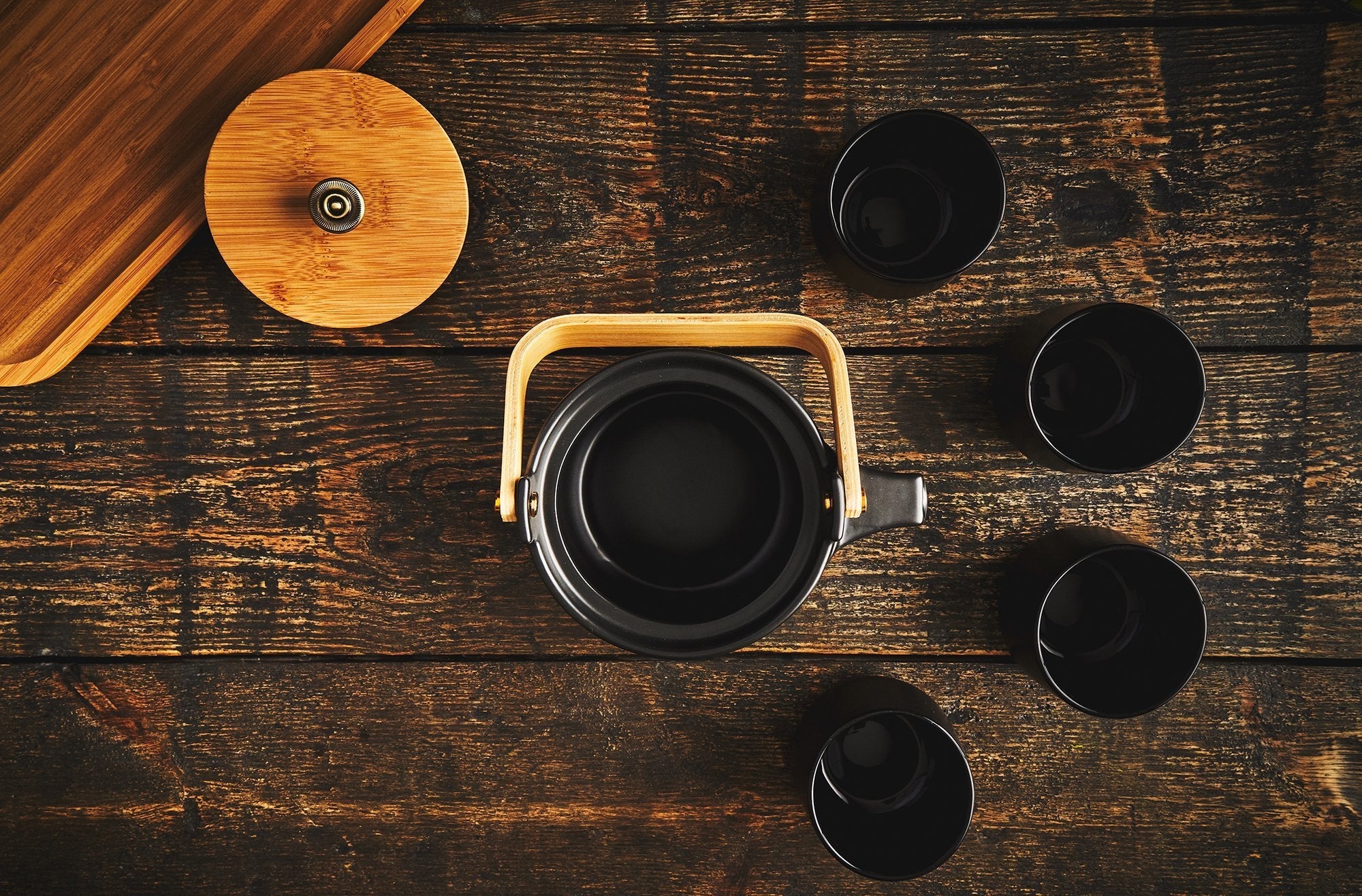The Eichu Tee-Set aus schwarzer Keramik-1